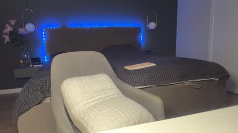 Kristi online show from October 16, 2025, 4:35 am