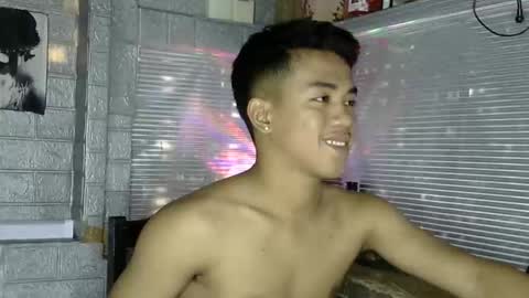 kritthanarkorn online show from February 3, 2026, 5:49 am