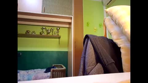 Snapshot of krone1969 chatting on January 19, 2026, 4:22 pm krone1969 online show from January 19, 2026, 4:22 pm