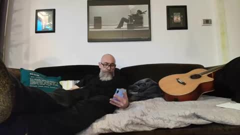 krummersaebel online show from February 21, 2025, 5:09 pm