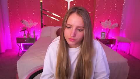 Snapshot of krys_tina chatting on March 28, 2026, 7:52 am krys_tina online show from March 28, 2026, 7:52 am