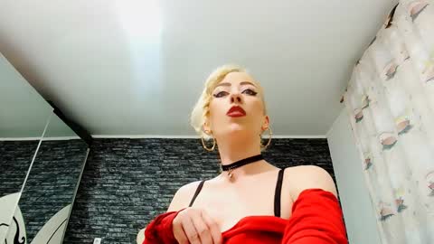 Snapshot of krystal_desire chatting on January 3, 2025, 7:07 pm krystal desire online show from January 3, 2025, 7:07 pm
