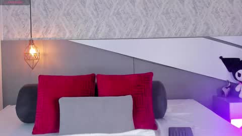 Snapshot of krystal_foxx chatting on November 17, 2025, 5:08 pm Krystal online show from November 17, 2025, 5:08 pm