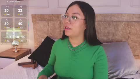 Snapshot of krystal_park chatting on February 23, 2025, 2:14 pm krystal online show from February 23, 2025, 2:14 pm