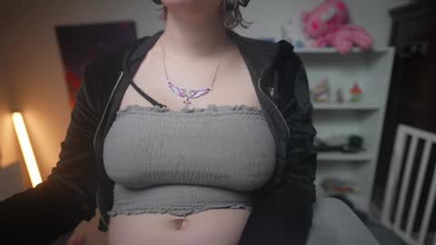 Krystal Syx online show from February 7, 2025, 6:24 pm