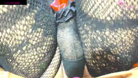 Snapshot of krystarxxx chatting on November 6, 2025, 8:10 pm kryxtal online show from November 6, 2025, 8:10 pm