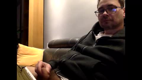 krzysztof1977 online show from January 10, 2025, 10:25 pm