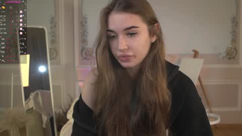 Snapshot of kseha_cute chatting on January 6, 2025, 9:32 pm Ksesha online show from January 6, 2025, 9:32 pm