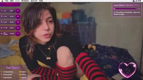 Snapshot of kuntboyzworld chatting on February 27, 2026, 8:42 pm Krypto hethey online show from February 27, 2026, 8:42 pm