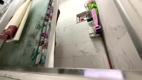 kurlz5stard online show from October 8, 2025, 11:02 pm