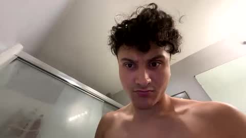 kurlz5stard online show from November 3, 2025, 8:37 am