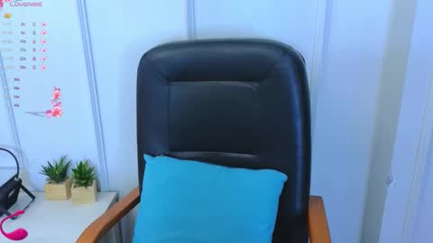 Ren online show from October 14, 2025, 1:45 pm