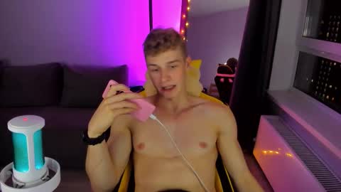 Snapshot of kurt_hanssen chatting on September 16, 2025, 7:48 pm kurt_hanssen online show from September 16, 2025, 7:48 pm