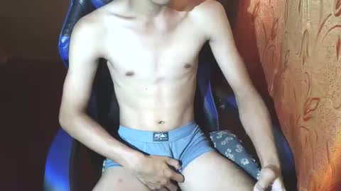 Snapshot of kurtxxx07 chatting on November 19, 2025, 3:39 am kurtxxx07 online show from November 19, 2025, 3:39 am