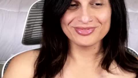 Snapshot of kxaxmichelle chatting on March 19, 2026, 8:24 pm Kick online show from March 19, 2026, 8:24 pm