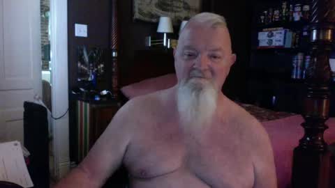 Snapshot of kyhgihntight chatting on October 14, 2025, 6:31 pm Nick Nude Celt KYHighNTight online show from October 14, 2025, 6:31 pm