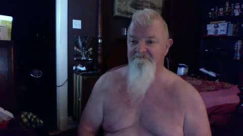 Snapshot of kyhgihntight chatting on January 19, 2026, 6:17 am Nick Nude Celt KYHighNTight online show from January 19, 2026, 6:17 am