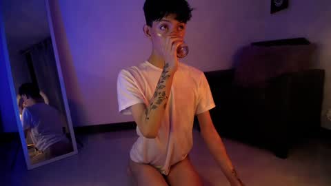 Snapshot of kyle__cooper chatting on January 17, 2025, 5:21 am Kyle Cooper online show from January 17, 2025, 5:21 am