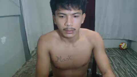Snapshot of kyle_lourence chatting on May 8, 2026, 7:25 am kyle_lourence online show from May 8, 2026, 7:25 am