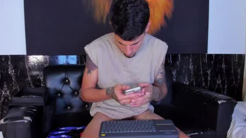 Snapshot of kyle_smithx chatting on February 8, 2025, 1:22 am kyle Smith online show from February 8, 2025, 1:22 am