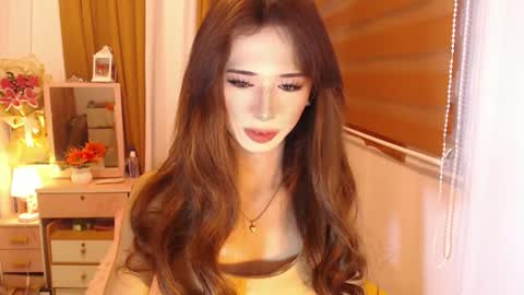 babyKylene online show from April 12, 2026, 7:35 am