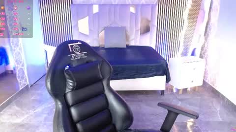 kyler_tay online show from July 13, 2026, 11:46 am
