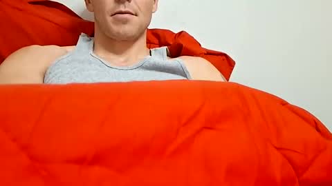 Snapshot of kylespade727 chatting on November 17, 2025, 3:45 am Thickcock813 online show from November 17, 2025, 3:45 am