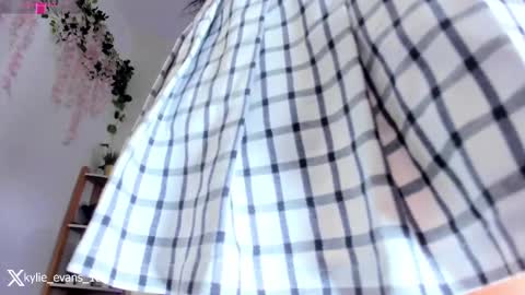 Kylie online show from February 11, 2025, 5:40 pm