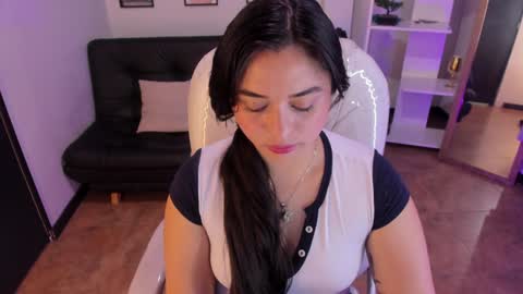 Snapshot of kylie_fire chatting on January 29, 2025, 1:07 pm kylie online show from January 29, 2025, 1:07 pm
