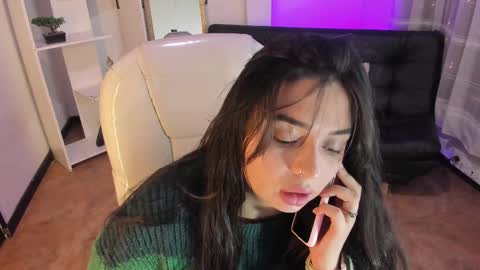 Snapshot of kylie_fire chatting on March 11, 2025, 1:34 pm kylie online show from March 11, 2025, 1:34 pm