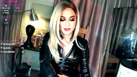 kylie online show from February 13, 2025, 4:28 pm