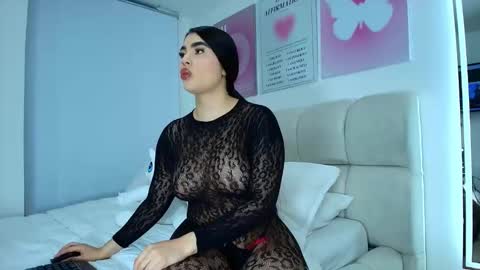 kylie jenn2 online show from May 5, 2026, 1:57 am