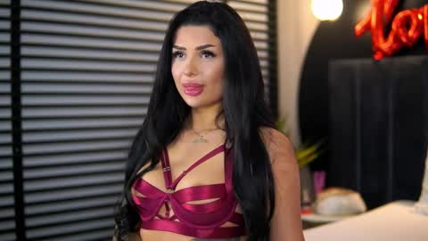 Snapshot of kylie_kroft chatting on February 14, 2026, 8:49 pm Kylie online show from February 14, 2026, 8:49 pm