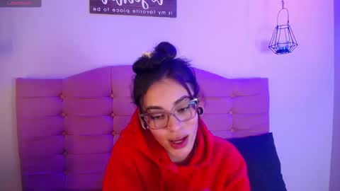 Snapshot of kylie_ls chatting on March 8, 2025, 7:38 am kylie_ls online show from March 8, 2025, 7:38 am