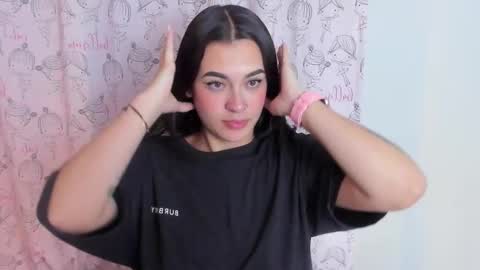 Snapshot of kylie_ls chatting on October 6, 2025, 1:36 am kylie_ls online show from October 6, 2025, 1:36 am