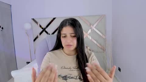 Snapshot of kylie_reyes chatting on November 28, 2025, 7:27 pm Kylie Reyes online show from November 28, 2025, 7:27 pm