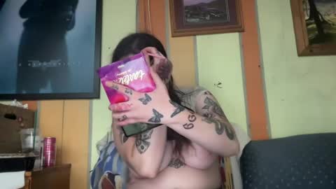 kylie_star30 online show from June 19, 2026, 2:38 am