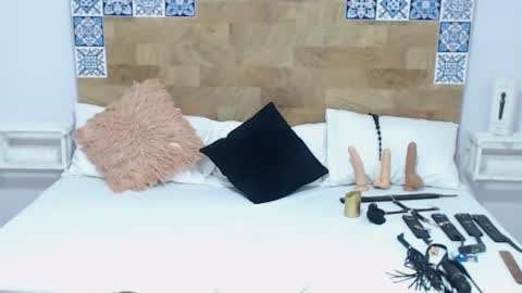 Melissa online show from January 27, 2025, 1:52 pm