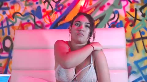 Melissa online show from February 3, 2025, 11:58 pm