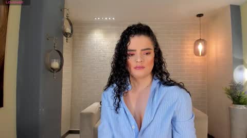 Kylie Jenkins online show from November 19, 2025, 11:21 am