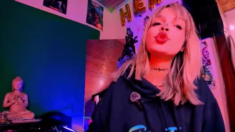 Snapshot of kyliekandy chatting on October 22, 2025, 2:56 am online show from October 22, 2025, 2:56 am