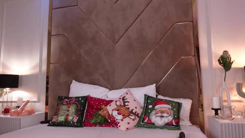 Kylie  online show from December 9, 2024, 7:50 am