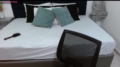 Snapshot of kyliiebaker chatting on October 15, 2025, 10:15 am Kylie online show from October 15, 2025, 10:15 am