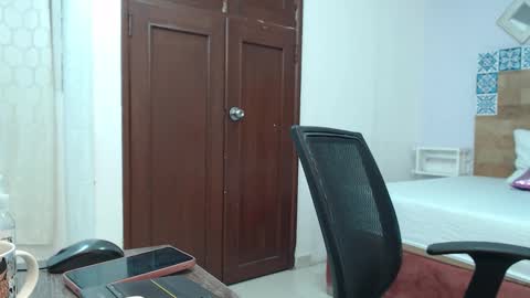 Snapshot of kyliiebaker chatting on December 15, 2025, 11:03 am Kylie online show from December 15, 2025, 11:03 am