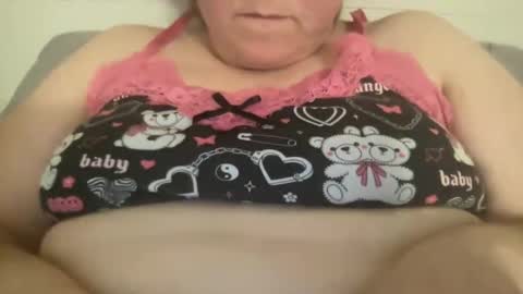 KYLO online show from December 24, 2024, 9:11 pm