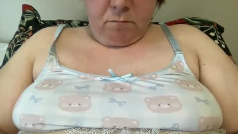 KYLO online show from February 8, 2025, 3:21 pm