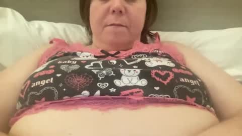 KYLO online show from February 16, 2025, 1:36 am