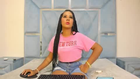 Snapshot of kymasm chatting on February 14, 2026, 12:46 pm kym online show from February 14, 2026, 12:46 pm