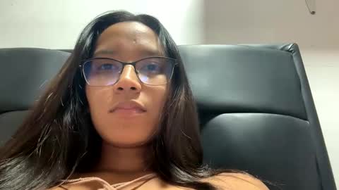 Snapshot of kymberlyfox1 chatting on March 15, 2026, 5:13 am Kym online show from March 15, 2026, 5:13 am