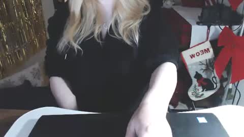 Snapshot of kymchi chatting on January 7, 2026, 12:13 am Check Out My NSFW OnlyFans Link On Bio online show from January 7, 2026, 12:13 am